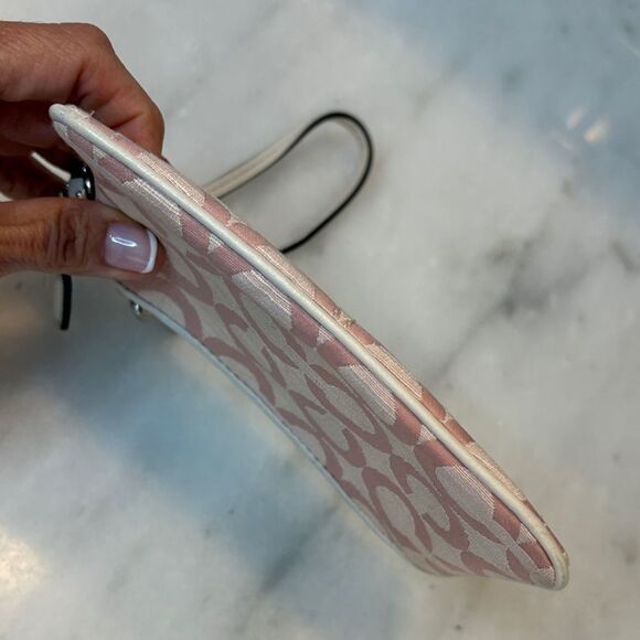 Coach Madison Op Art Horse & Carriage Pleated Pouch Wristlet - Picture 10 of 12